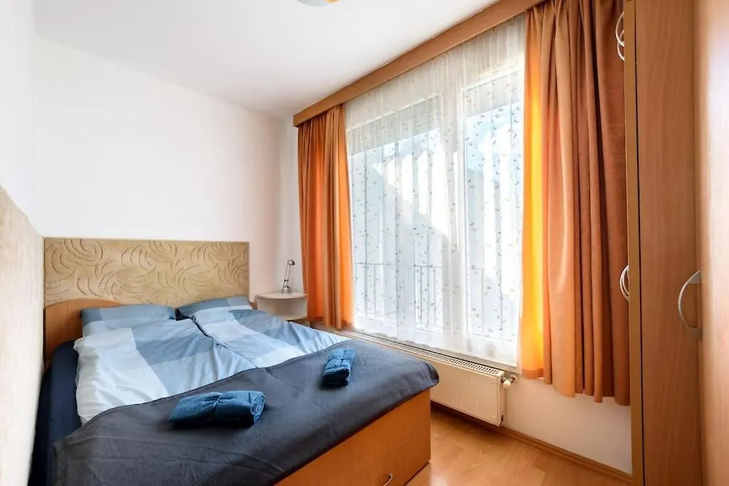 Lovely Apartment In City Centre For 4 Guests Budapest