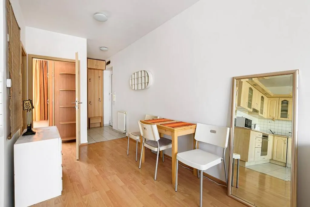 Lovely Apartment In City Centre For 4 Guests Budapest